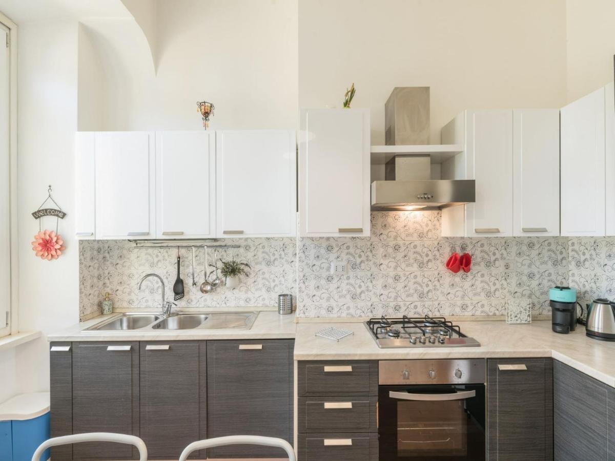 The Best Rent - Colourful Two-Bedroom Apartment Near Termini Station Roma Esterno foto