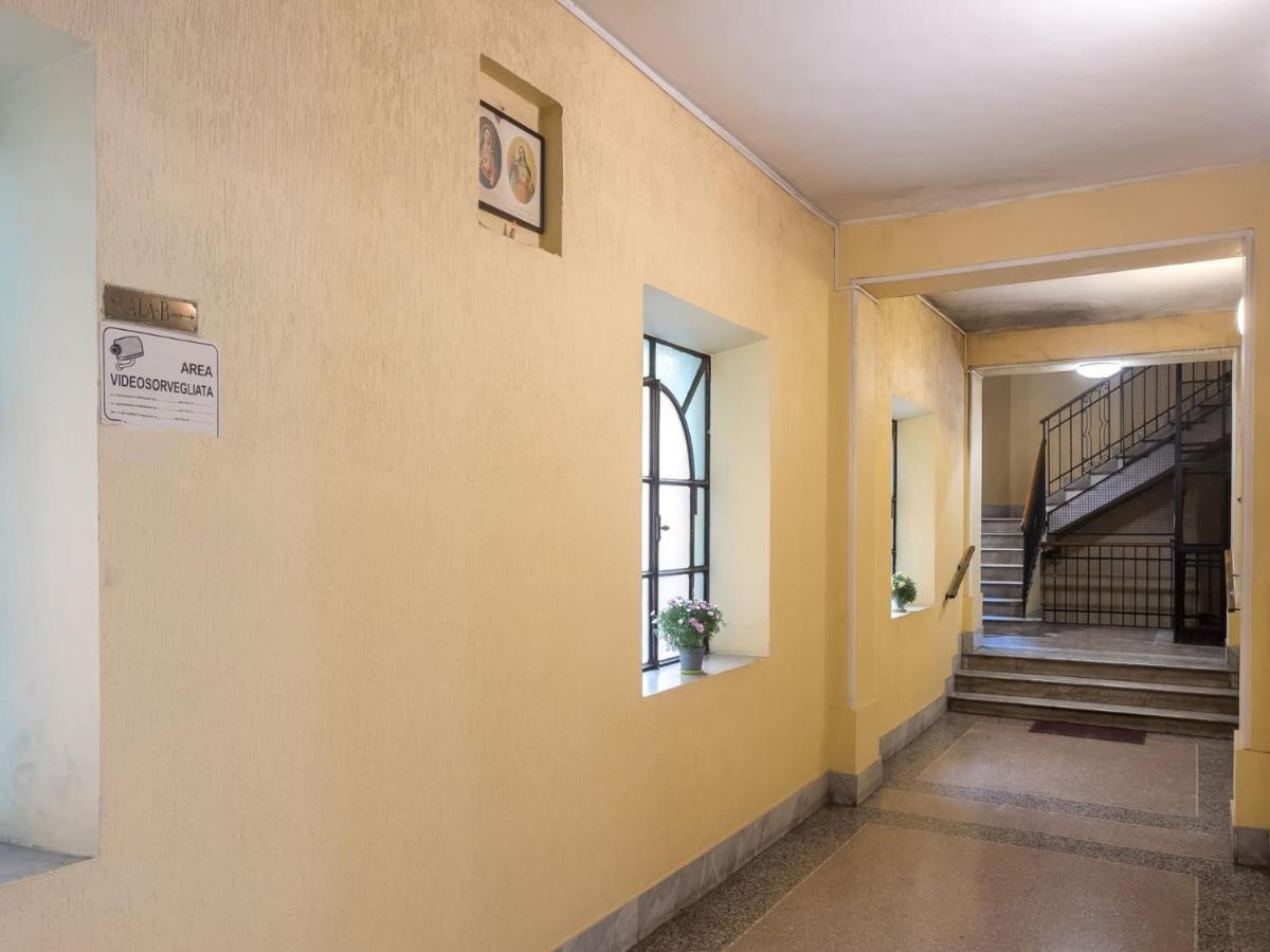 The Best Rent - Colourful Two-Bedroom Apartment Near Termini Station Roma Esterno foto