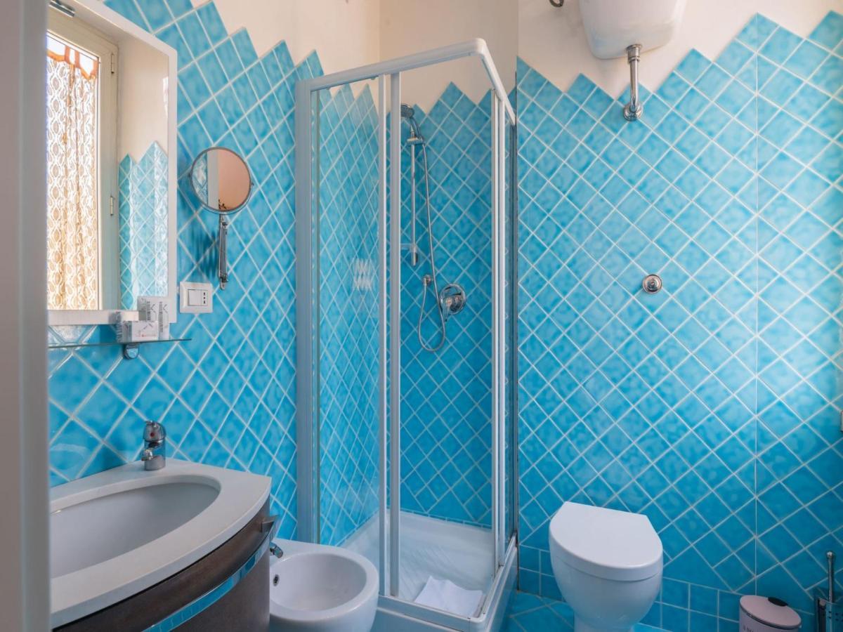 The Best Rent - Colourful Two-Bedroom Apartment Near Termini Station Roma Esterno foto