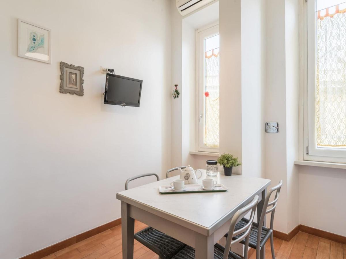 The Best Rent - Colourful Two-Bedroom Apartment Near Termini Station Roma Esterno foto